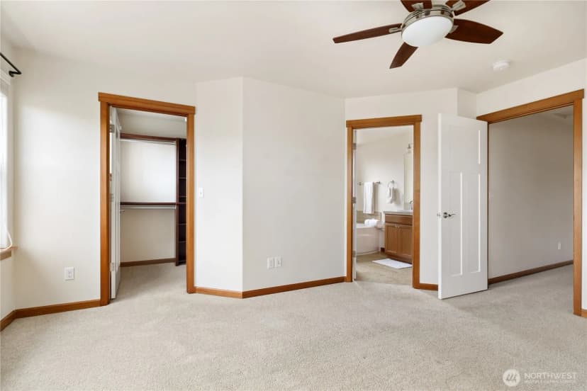 Property photo for 1851 Sw Downfield Way, Oak Harbor photo 21