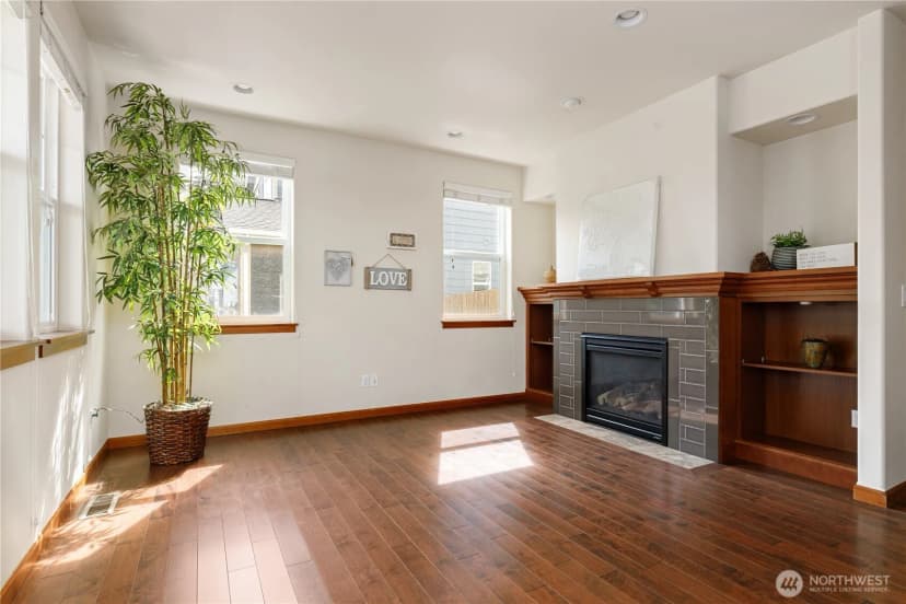 Property photo for 1851 Sw Downfield Way, Oak Harbor photo 5