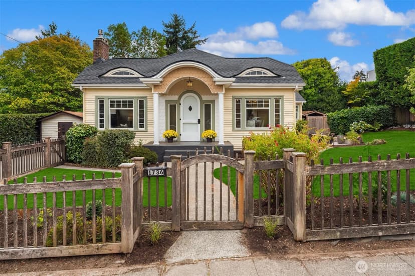 Property photo for 1736 Palm Avenue Sw, Seattle