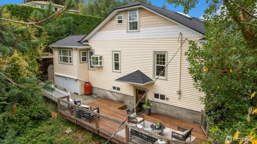 Property photo for 1736 Palm Avenue Sw, Seattle photo 28