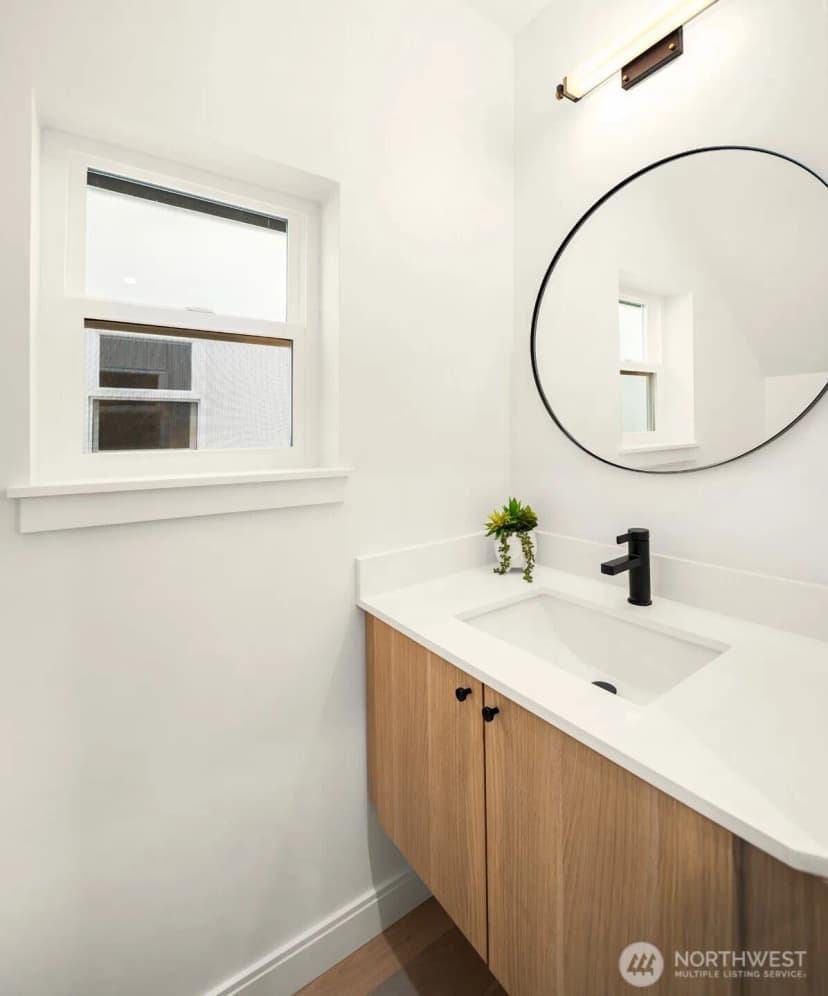 Property photo for 9008 5th Avenue S, Seattle photo 11