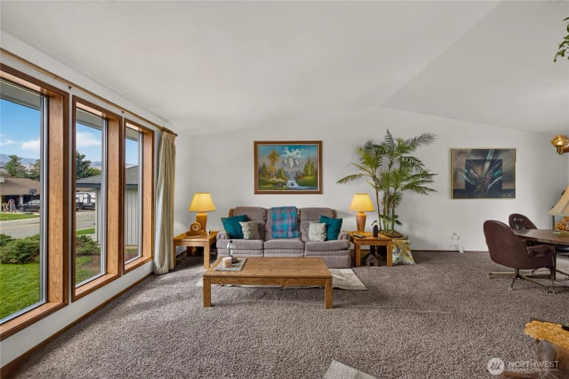 Property photo for 717 12th Street Ne, East Wenatchee photo 5