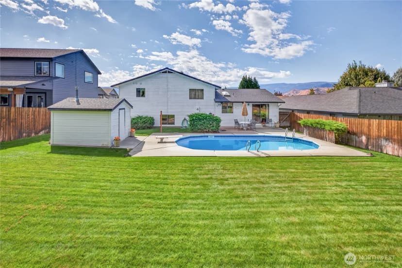 Property photo for 717 12th Street Ne, East Wenatchee photo 37