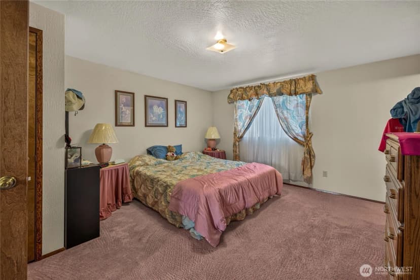 Property photo for 717 12th Street Ne, East Wenatchee photo 21