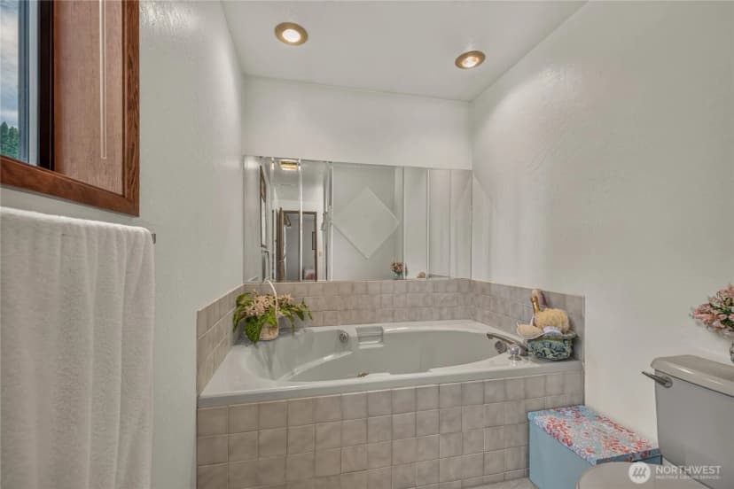 Property photo for 717 12th Street Ne, East Wenatchee photo 25