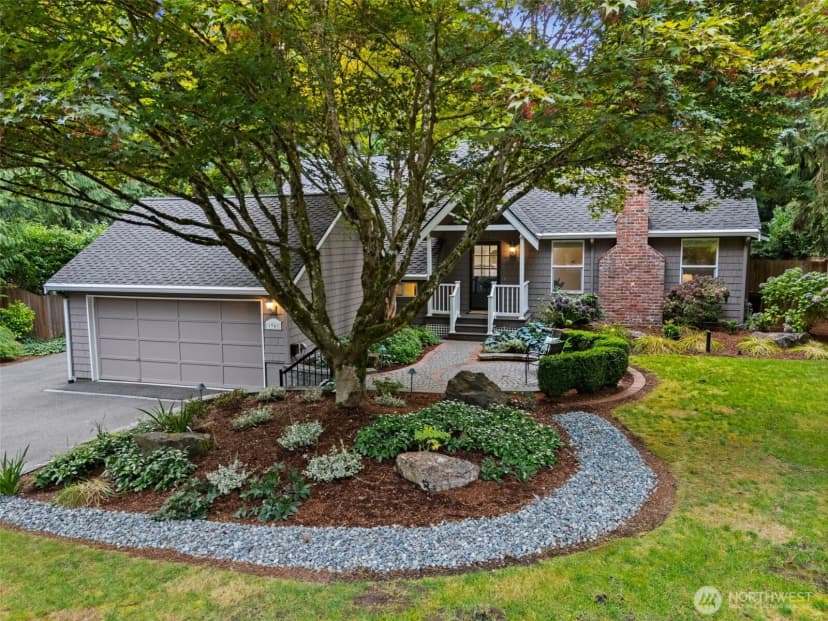 Property photo for 1941 224th Place Ne, Sammamish photo 2