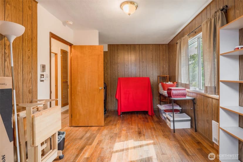 Property photo for 2703 Maple Street, Bremerton photo 15