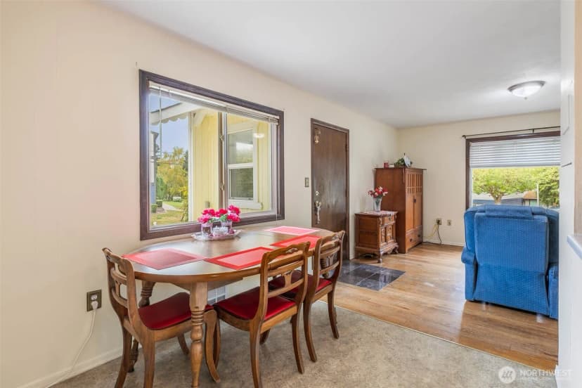 Property photo for 2703 Maple Street, Bremerton photo 6