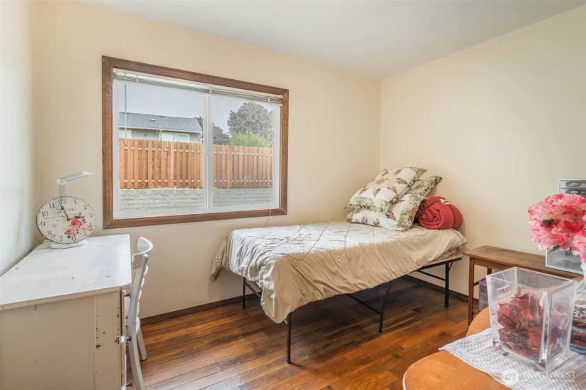 Property photo for 2703 Maple Street, Bremerton photo 18