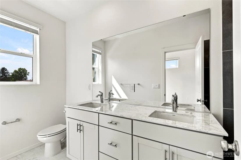 Property photo for 1216 Tacoma Court Ne #1, Renton photo 19