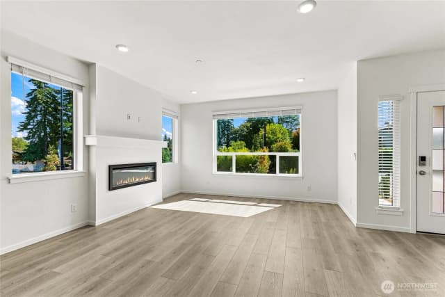 Property photo for 1216 Tacoma Court Ne #1, Renton photo 3