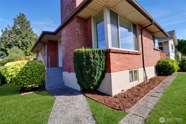 Property photo for 1503 S Stevens Street, Seattle