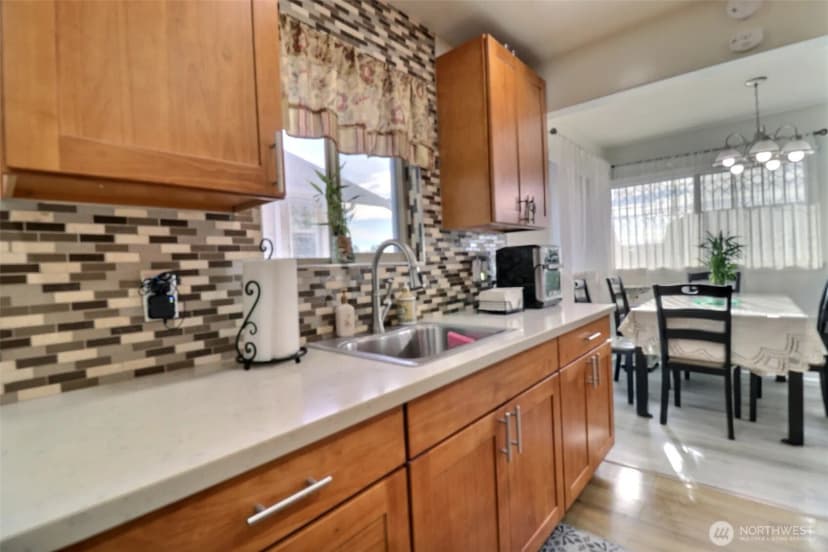 Property photo for 1503 S Stevens Street, Seattle photo 12