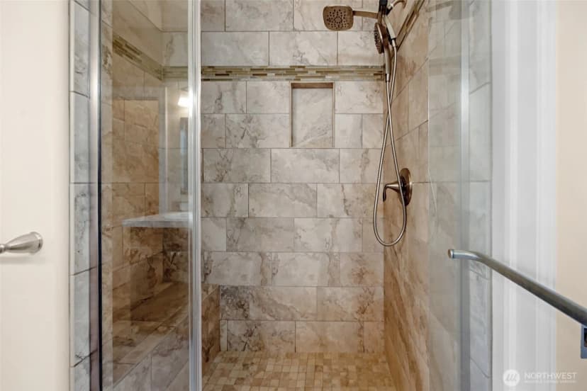 Property photo for 15705 99th Drive Ne, Arlington photo 17