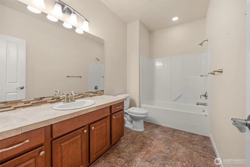 Property photo for 15705 99th Drive Ne, Arlington photo 24