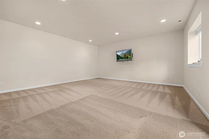 Property photo for 15705 99th Drive Ne, Arlington photo 23