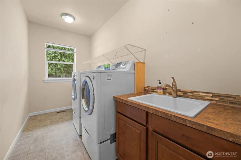 Property photo for 15705 99th Drive Ne, Arlington photo 21