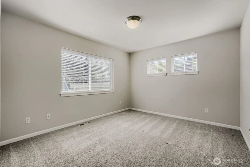 Property photo for 2136 Ne Noble Street, Issaquah photo 19