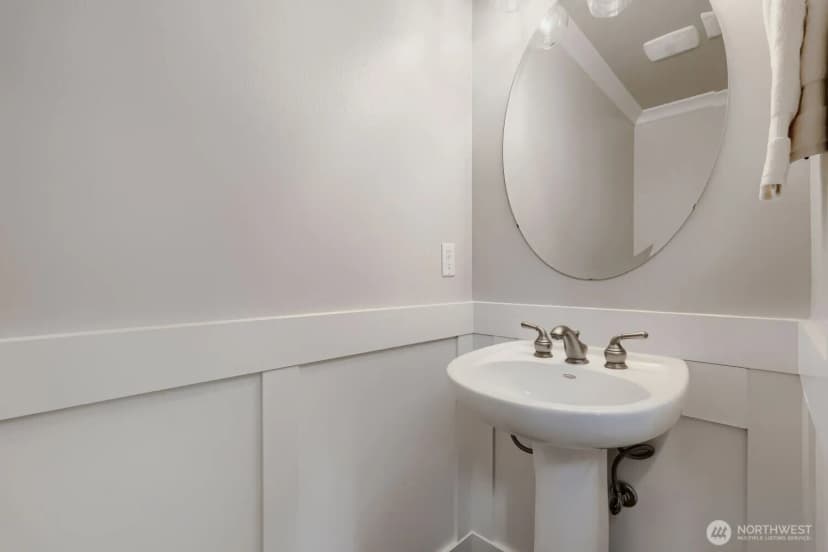Property photo for 2136 Ne Noble Street, Issaquah photo 11