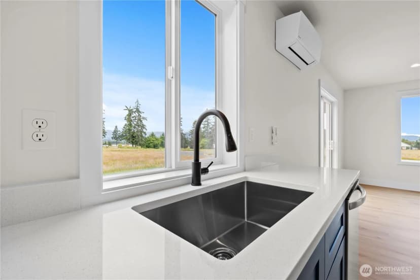 Property photo for 15 Anchor Way Loop, Cathlamet photo 13