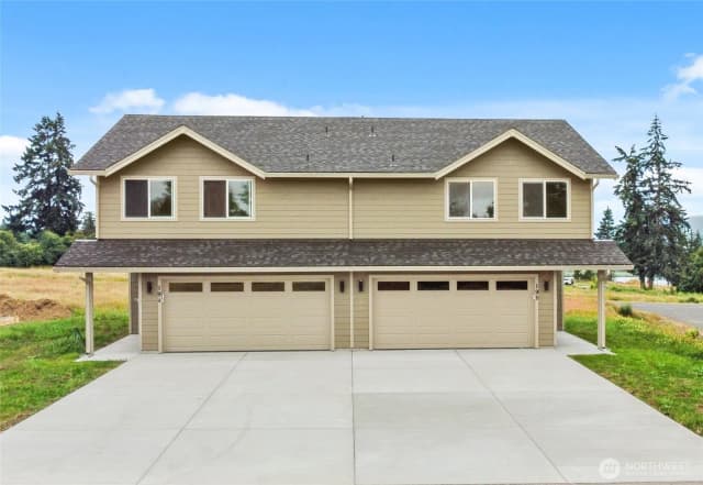 Property photo for 15 Anchor Way Loop, Cathlamet