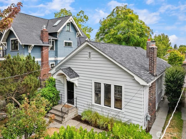 Property photo for 5632 Keystone Place N, Seattle photo 3