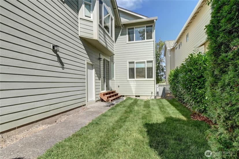 Property photo for 18947 Ne 68th Street, Redmond photo 23