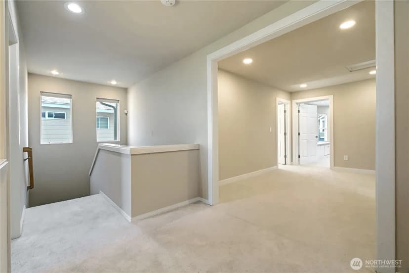 Property photo for 18947 Ne 68th Street, Redmond photo 24