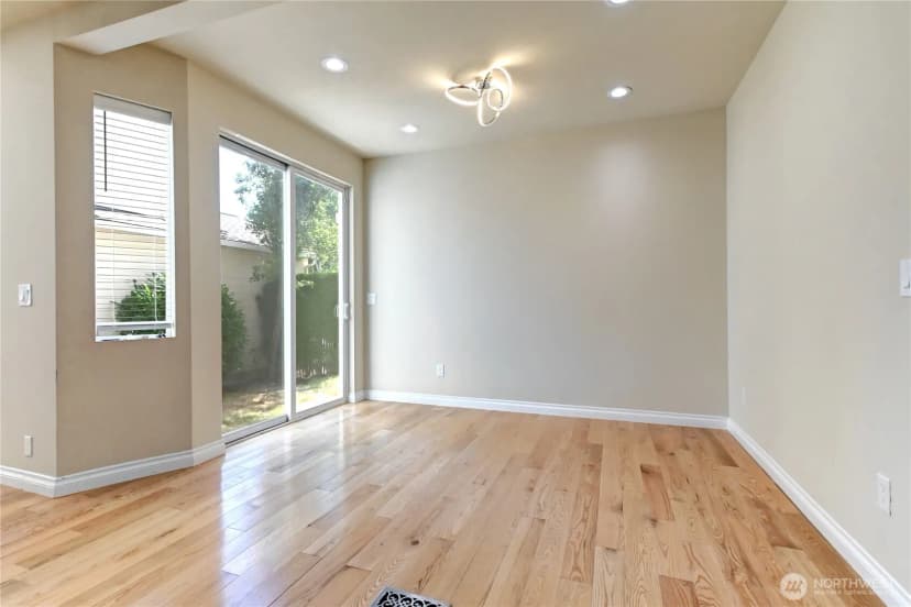 Property photo for 18947 Ne 68th Street, Redmond photo 20