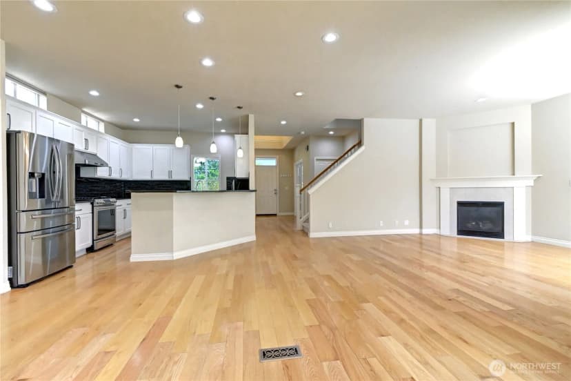 Property photo for 18947 Ne 68th Street, Redmond photo 14
