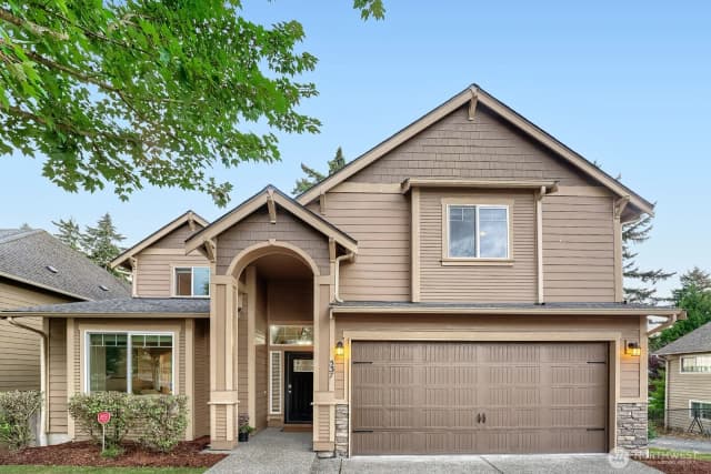 Property photo for 537 Ne Queen Avenue, Renton