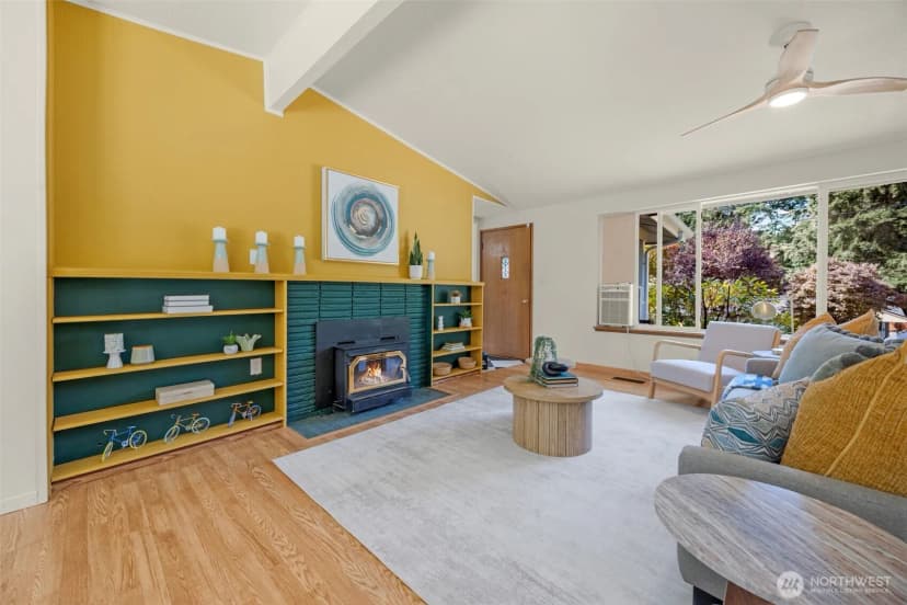 Property photo for 24217 4th Place W, Bothell photo 4