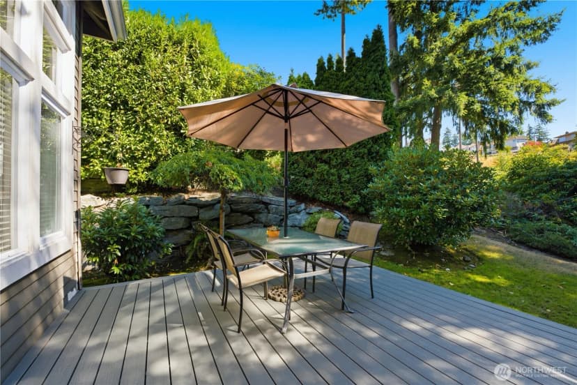 Property photo for 11627 E Oakmont Drive, Mukilteo photo 15