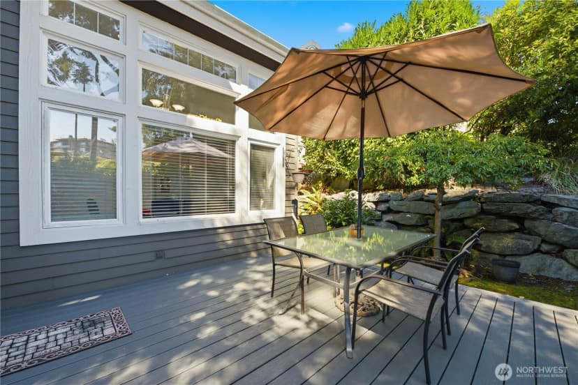 Property photo for 11627 E Oakmont Drive, Mukilteo photo 16