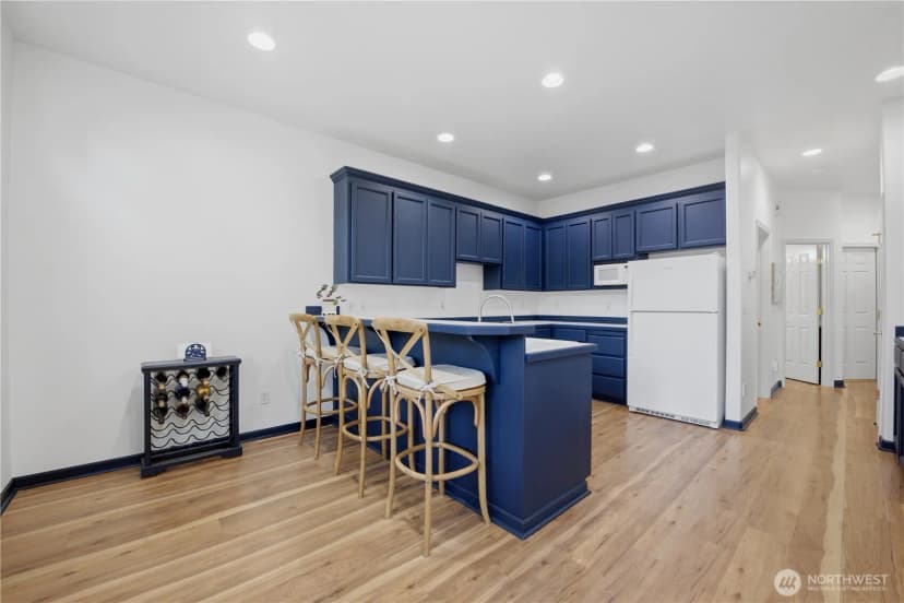 Property photo for 11627 E Oakmont Drive, Mukilteo photo 10