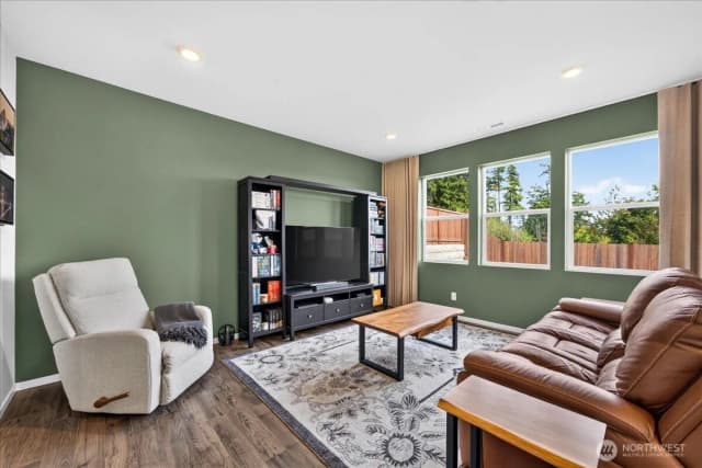 Property photo for 1033 Sw Pendleton Way, Port Orchard photo 5