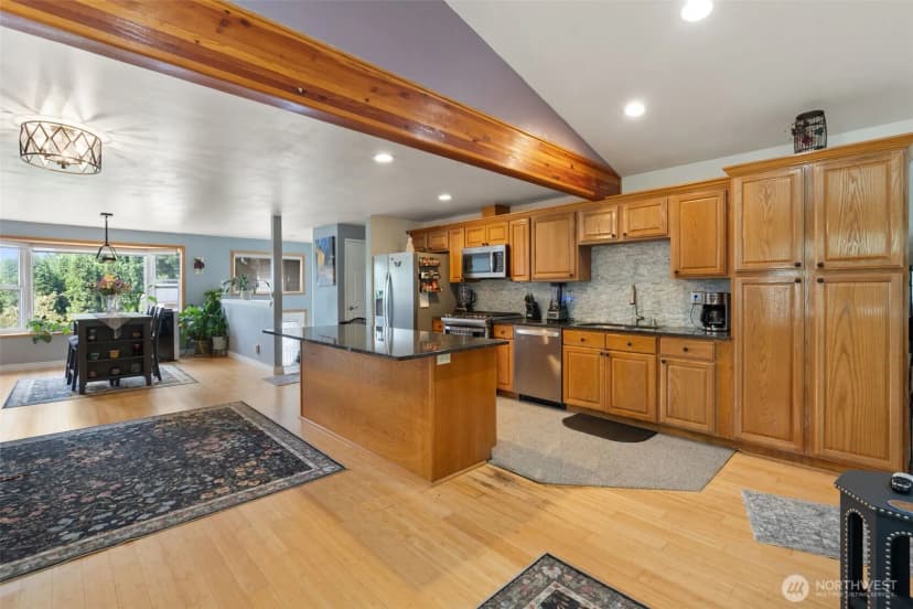 Property photo for 7048 7048 Aegean Boulevard Ne, Bremerton photo 10