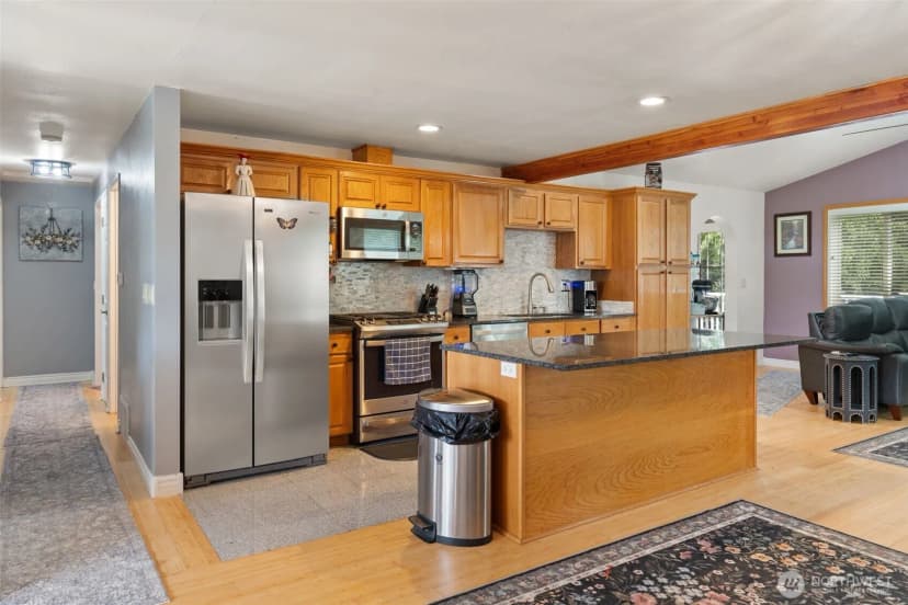 Property photo for 7048 7048 Aegean Boulevard Ne, Bremerton photo 11