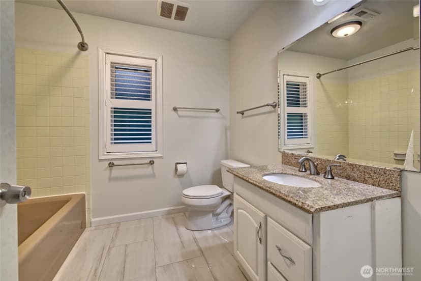 Property photo for 17212 197th Avenue Ne, Woodinville photo 34