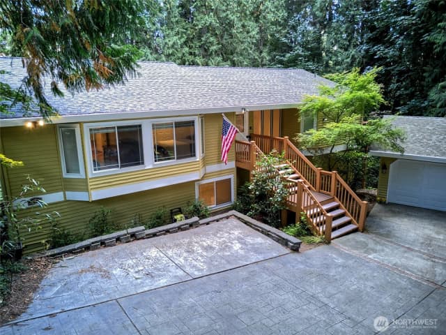 Property photo for 17212 197th Avenue Ne, Woodinville photo 2