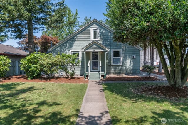 Property photo for 704 Roeder Street, Everson
