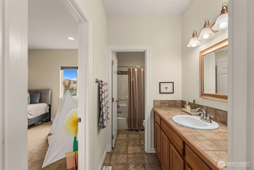 Property photo for 3045 Eastview Lane, Wenatchee photo 26