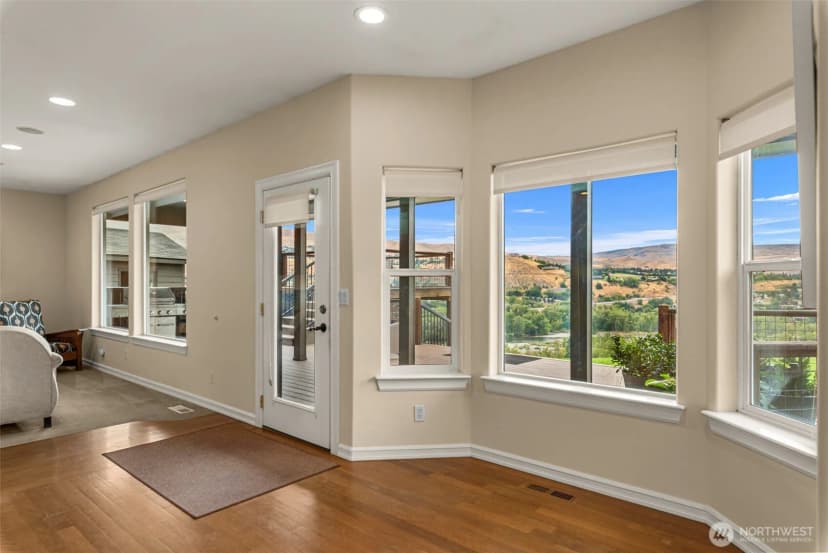 Property photo for 3045 Eastview Lane, Wenatchee photo 8
