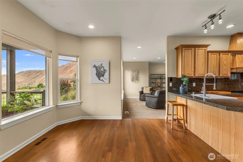 Property photo for 3045 Eastview Lane, Wenatchee photo 9