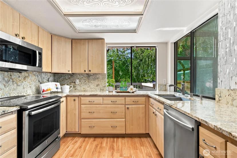 Property photo for 13945 Se 60th Street, Bellevue photo 16