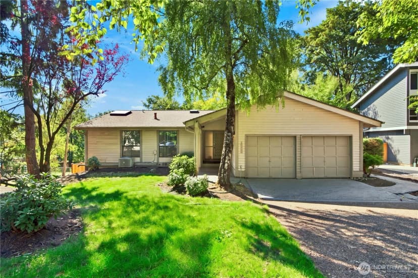 Property photo for 13945 Se 60th Street, Bellevue photo 2