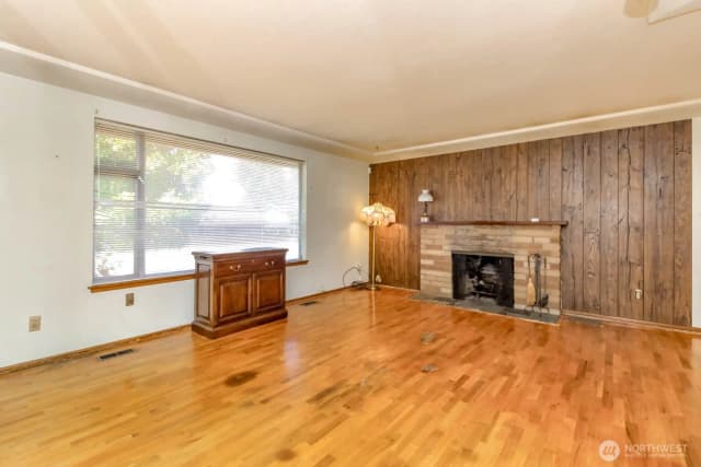 Property photo for 7043 Tacoma Avenue S, Tacoma photo 5