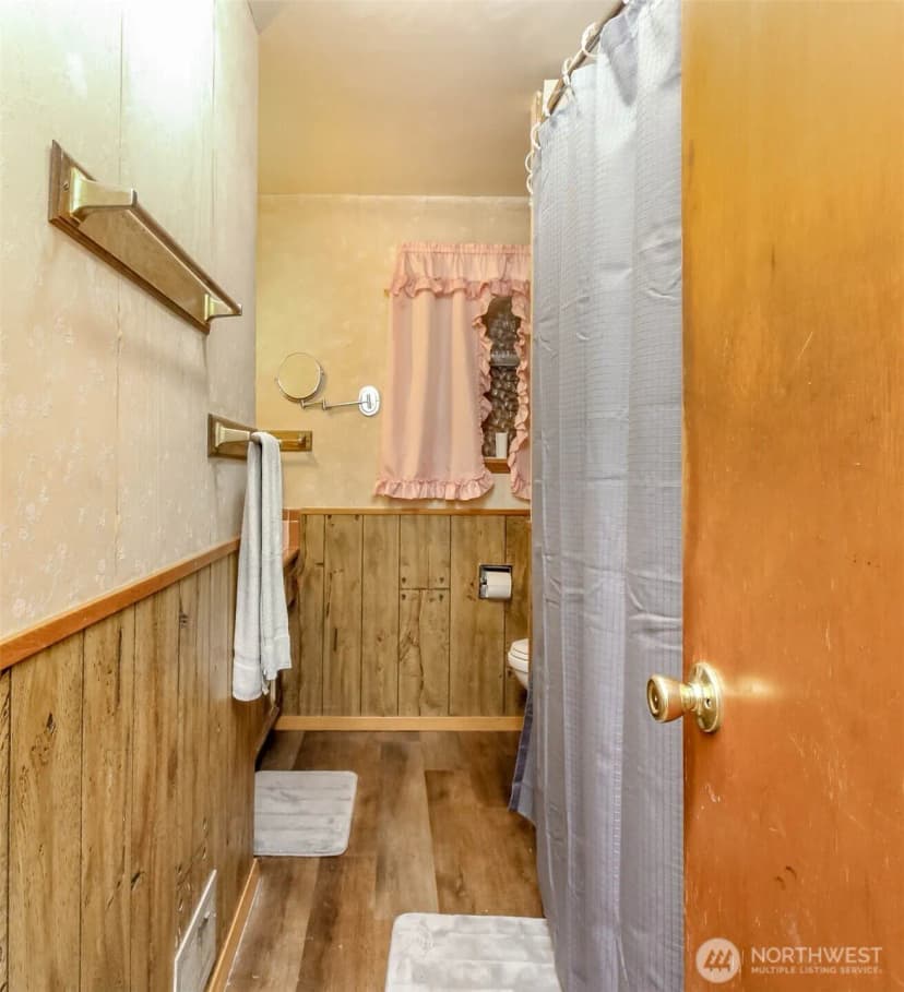 Property photo for 7043 Tacoma Avenue S, Tacoma photo 21