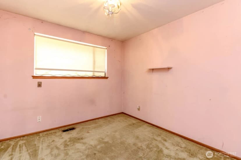 Property photo for 7043 Tacoma Avenue S, Tacoma photo 13