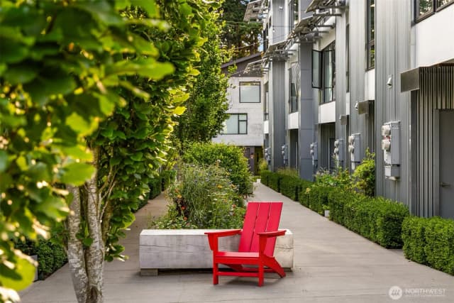 Property photo for 519 Madrona Avenue Ne #8, Bainbridge Island photo 3